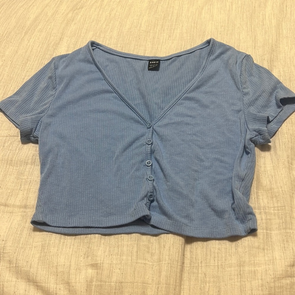 blue shirt